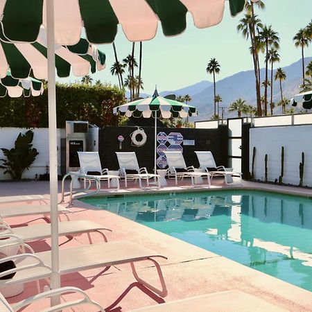 The Marley Hotel By Avantstay Classic Palm Springs Hotel W Pool Hot Tub Exteriör bild
